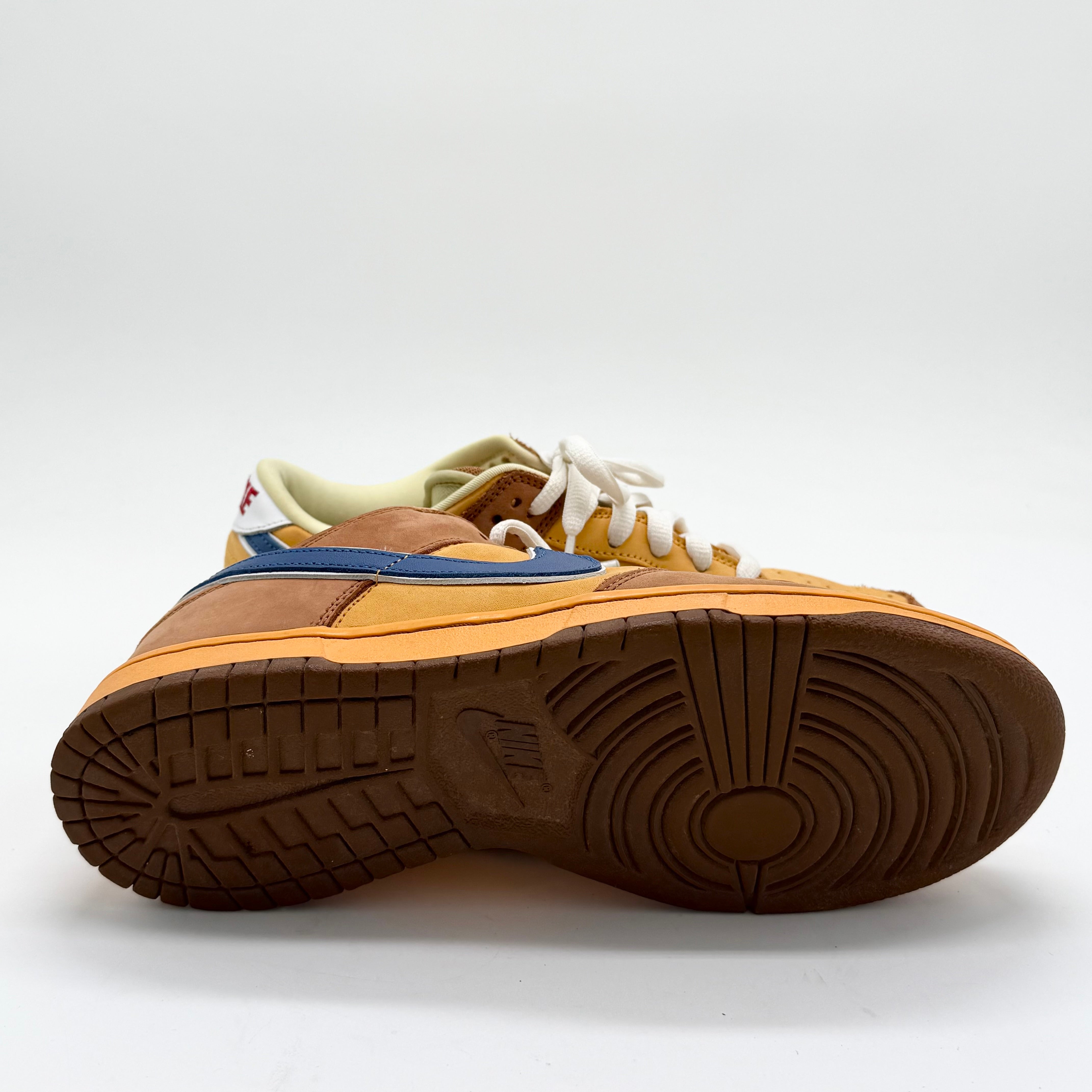 Nike Dunk Low Newcastle Brown Ale EU 44