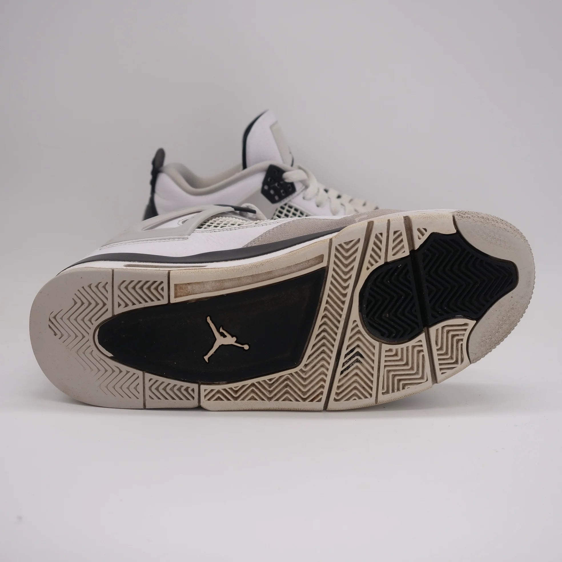 Air Jordan 4 Military Black - EU 44