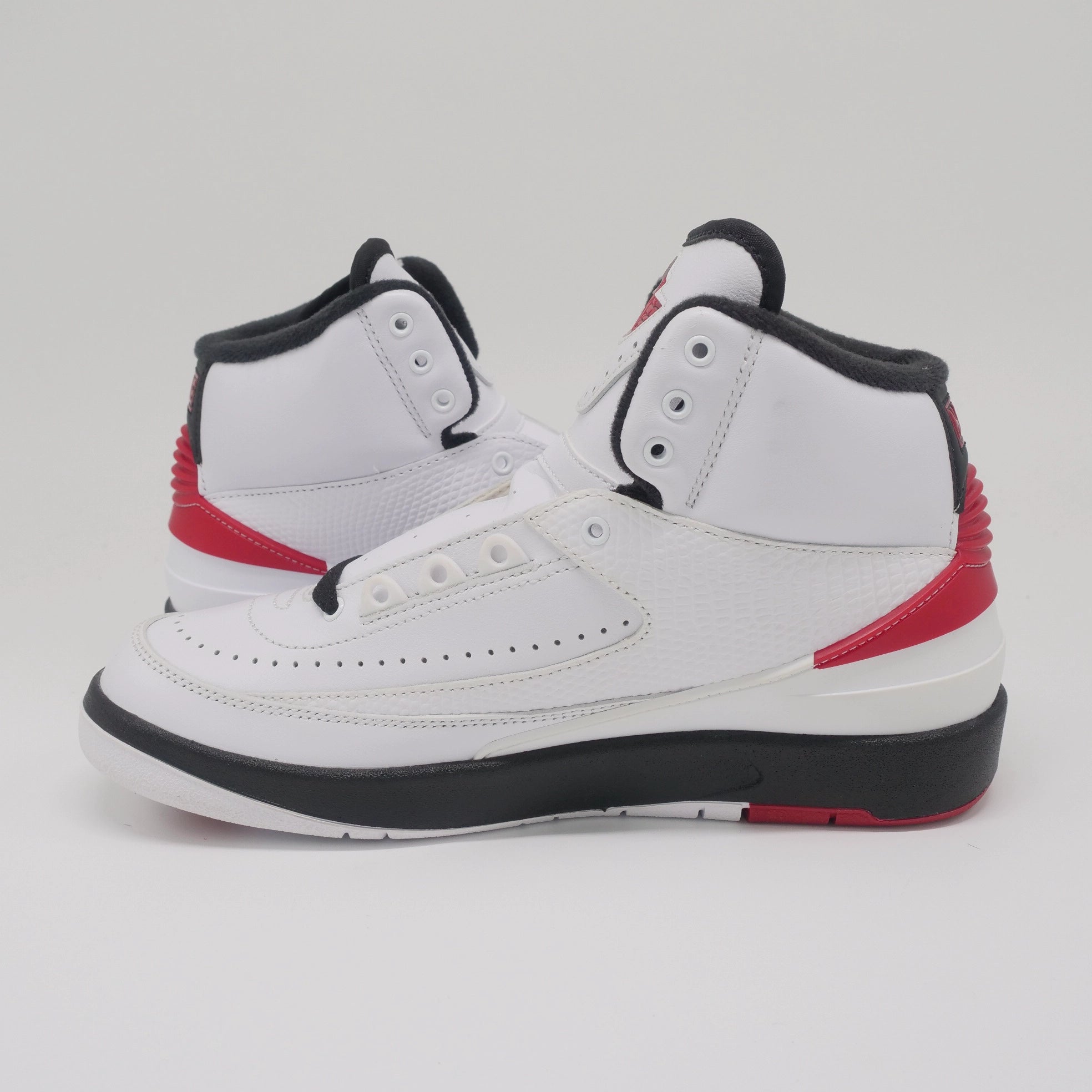 Air Jordan 2 Chicago EU 39