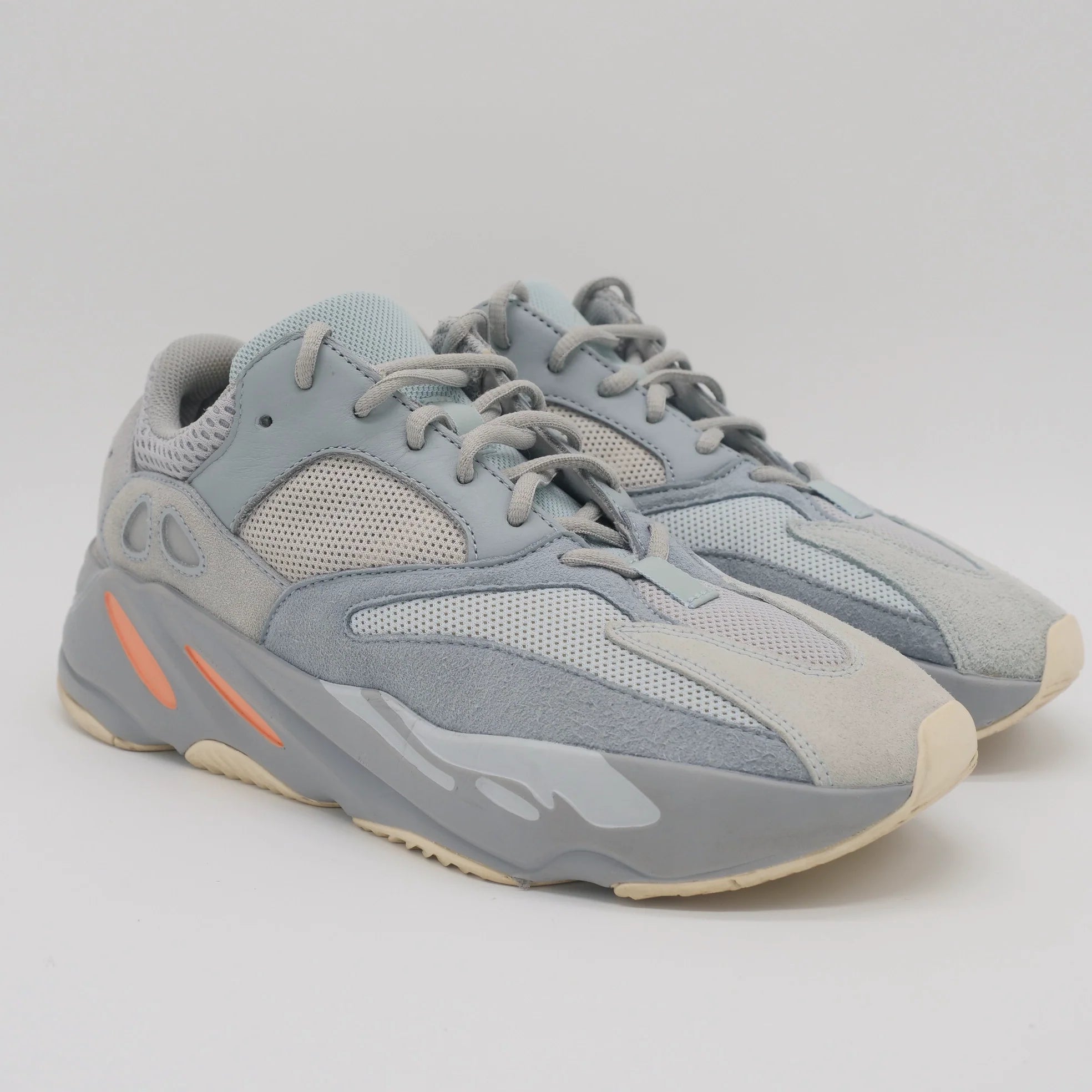 Yeezy Boost 700 Inertia EU 44